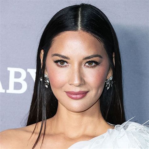 olivia munn pics|24,957 Olivia Munn Photos & High